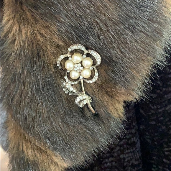 Short Black Faux Fur Jacket with Brooch - Picture 5 of 7